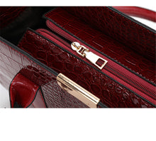 Load image into Gallery viewer, شنطة بنمط جلد التمساح|Crocodile-embossed leather bag
